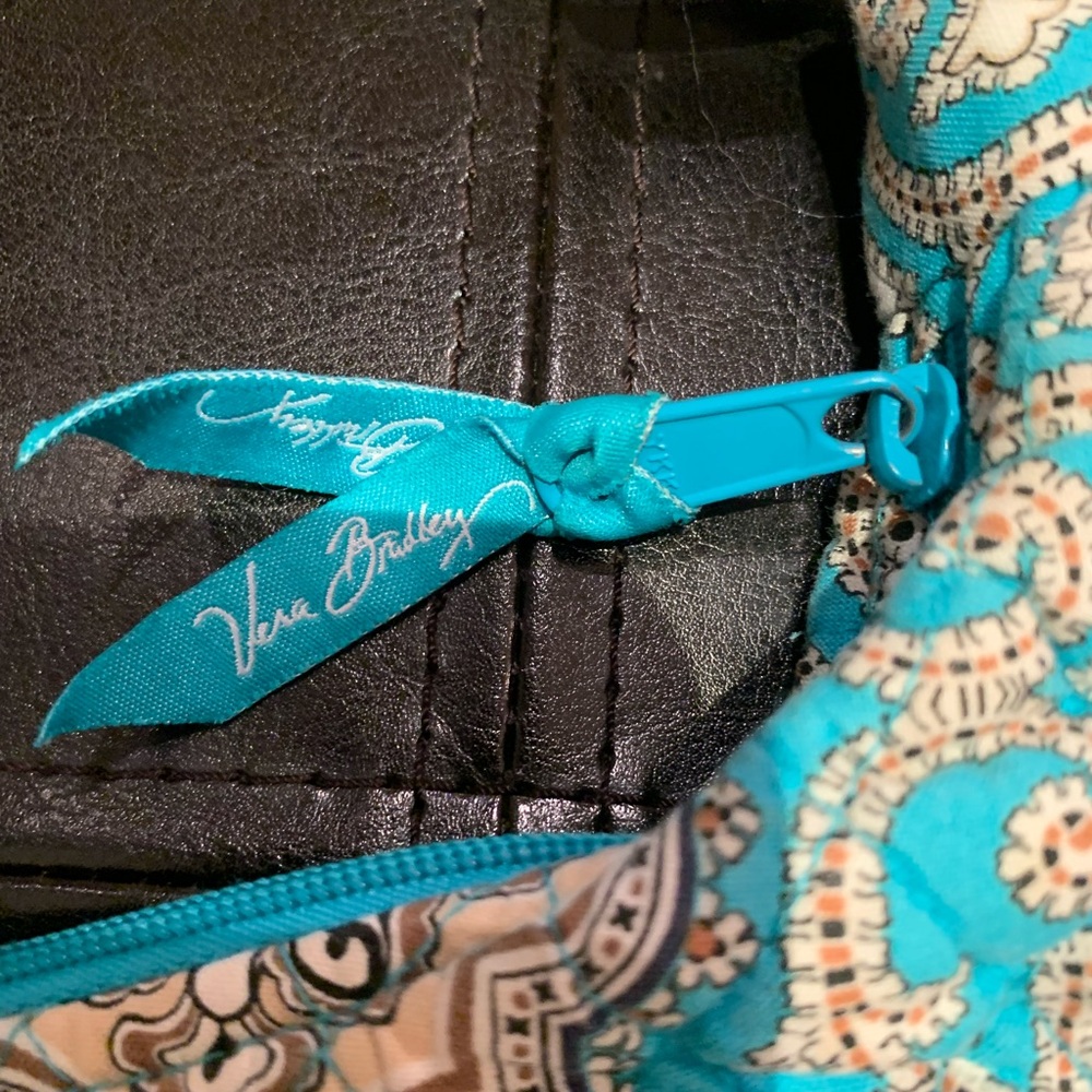 🩷VERA BRADLEY🩷MAGGIE TOTALLY TURQUOISE VINTAGE SHOULDER BAG🩷 - Picture 3 of 6